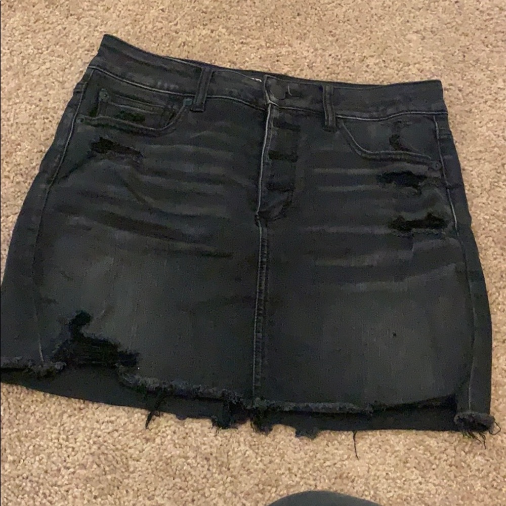 Black distressed American Eagle mini skirt